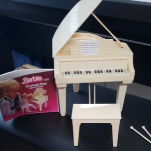 Vintage Barbie Piano Mattel, Inc. Electric Grand Piano and Chair 1982